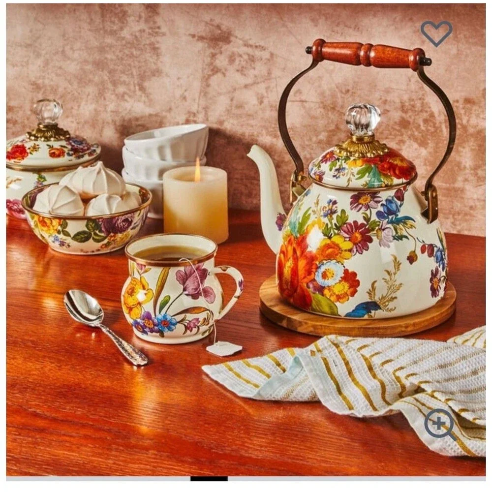 NEW MacKenzie-Childs White Flower Market 2-Qt. Tea Kettle NWOT NWOB MINT!!